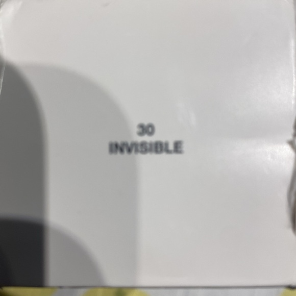 MARC JACOBS Undercover perfecting Coconut Face Primer - Picture 2 of 5